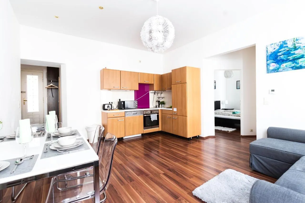 Maerzstrasse Apartment Вена 3*,