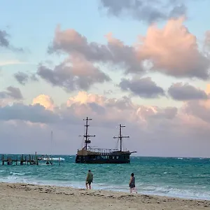 https://ducassi-sol-caribe-bavaro-pool-beach.comcaribbean.com