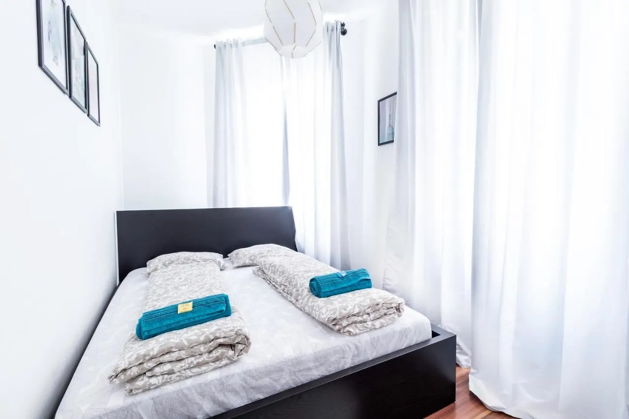 Maerzstrasse Apartment Wenen