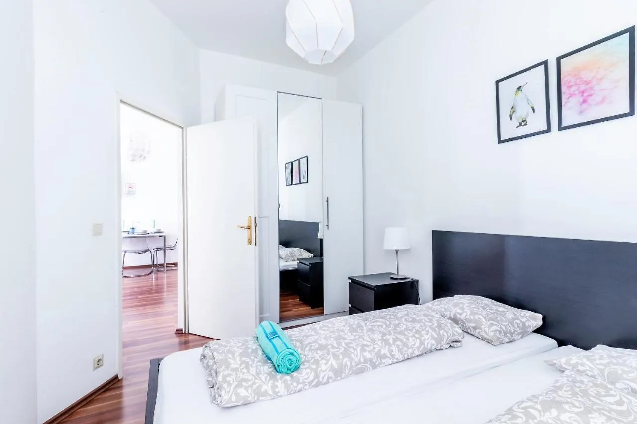 Maerzstrasse Apartment Wenen