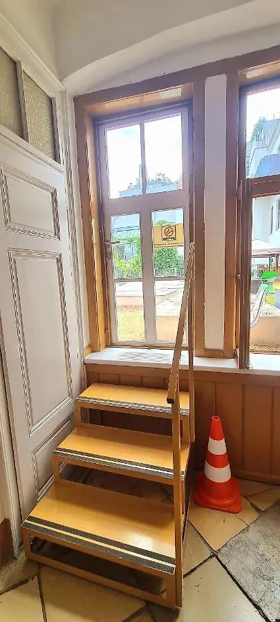 Maerzstrasse Apartment Wenen