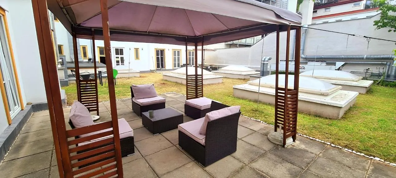 Maerzstrasse Apartment Wenen