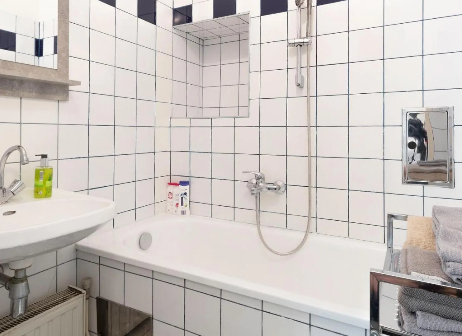 Maerzstrasse Apartment Wenen